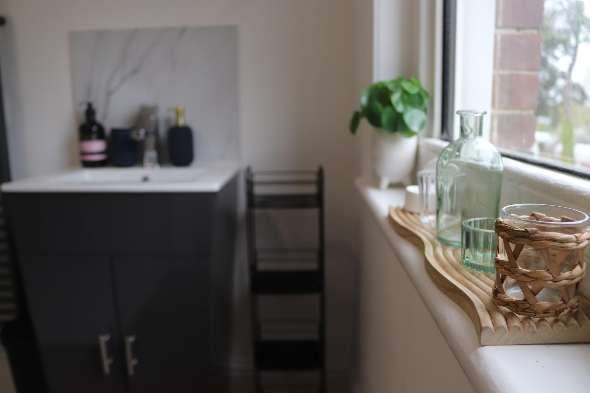 Aqua Nest Eastbourne - En-Suite, Free Parking, Kitchen Экстерьер фото