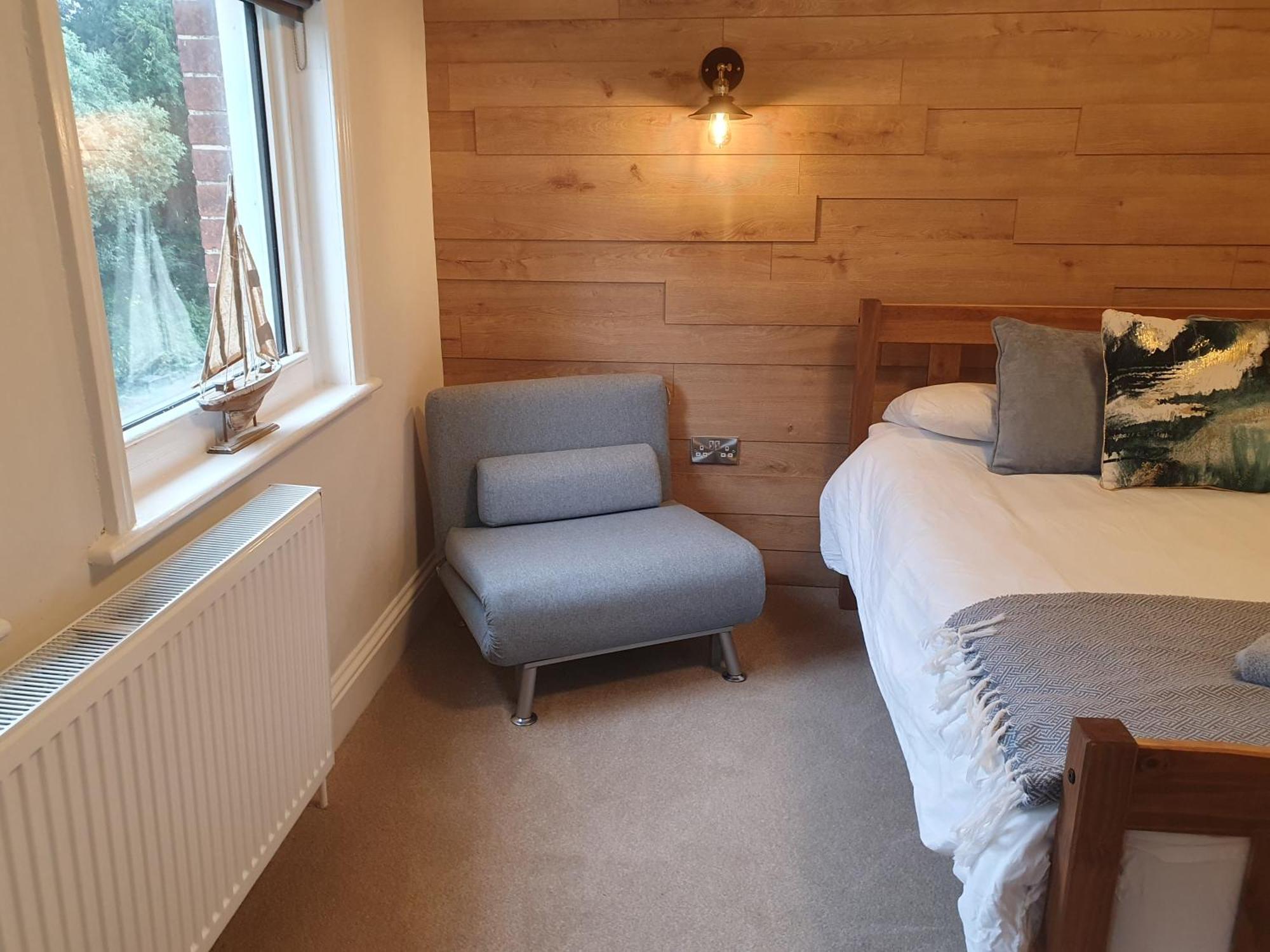 Aqua Nest Eastbourne - En-Suite, Free Parking, Kitchen Экстерьер фото